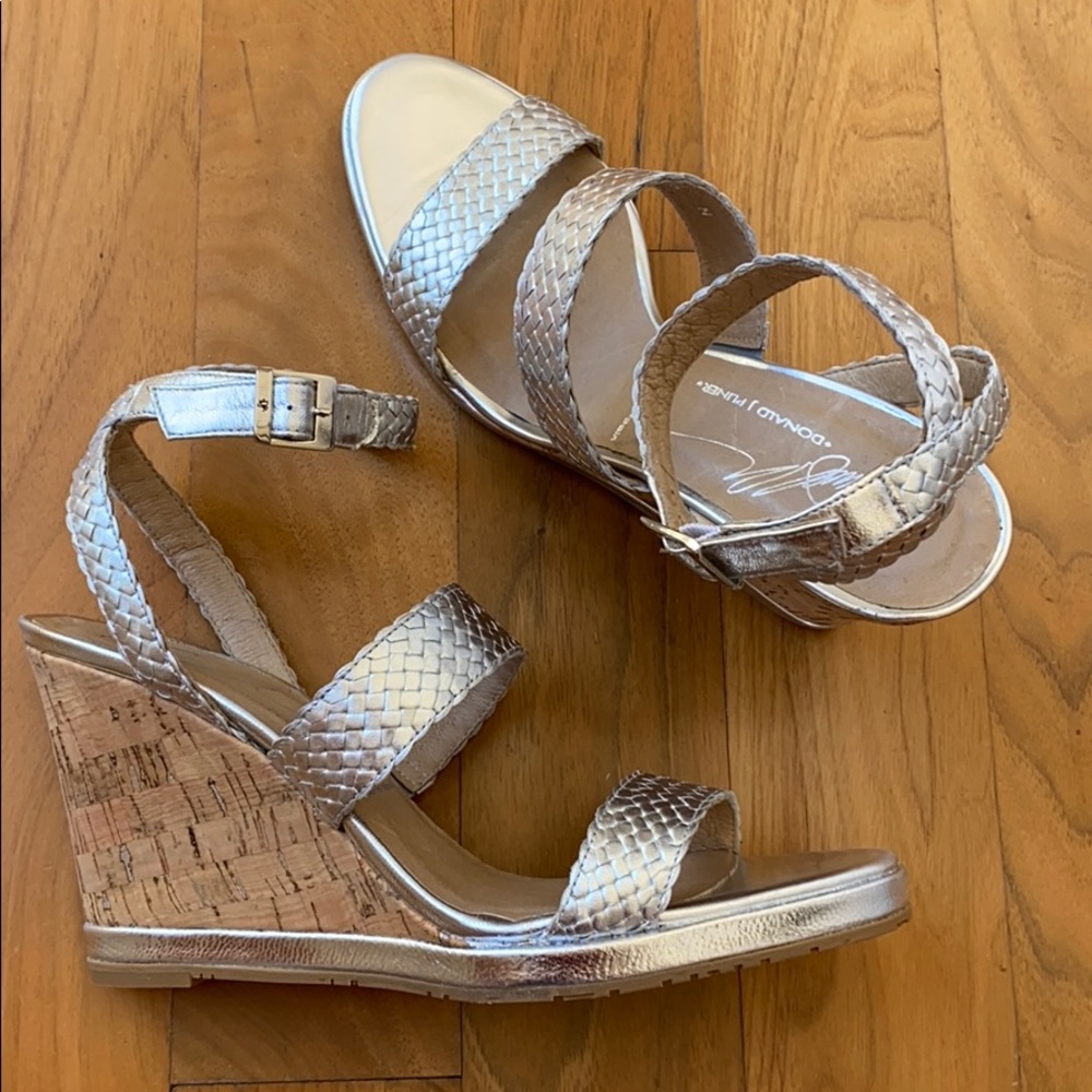Donald Pliner sandals